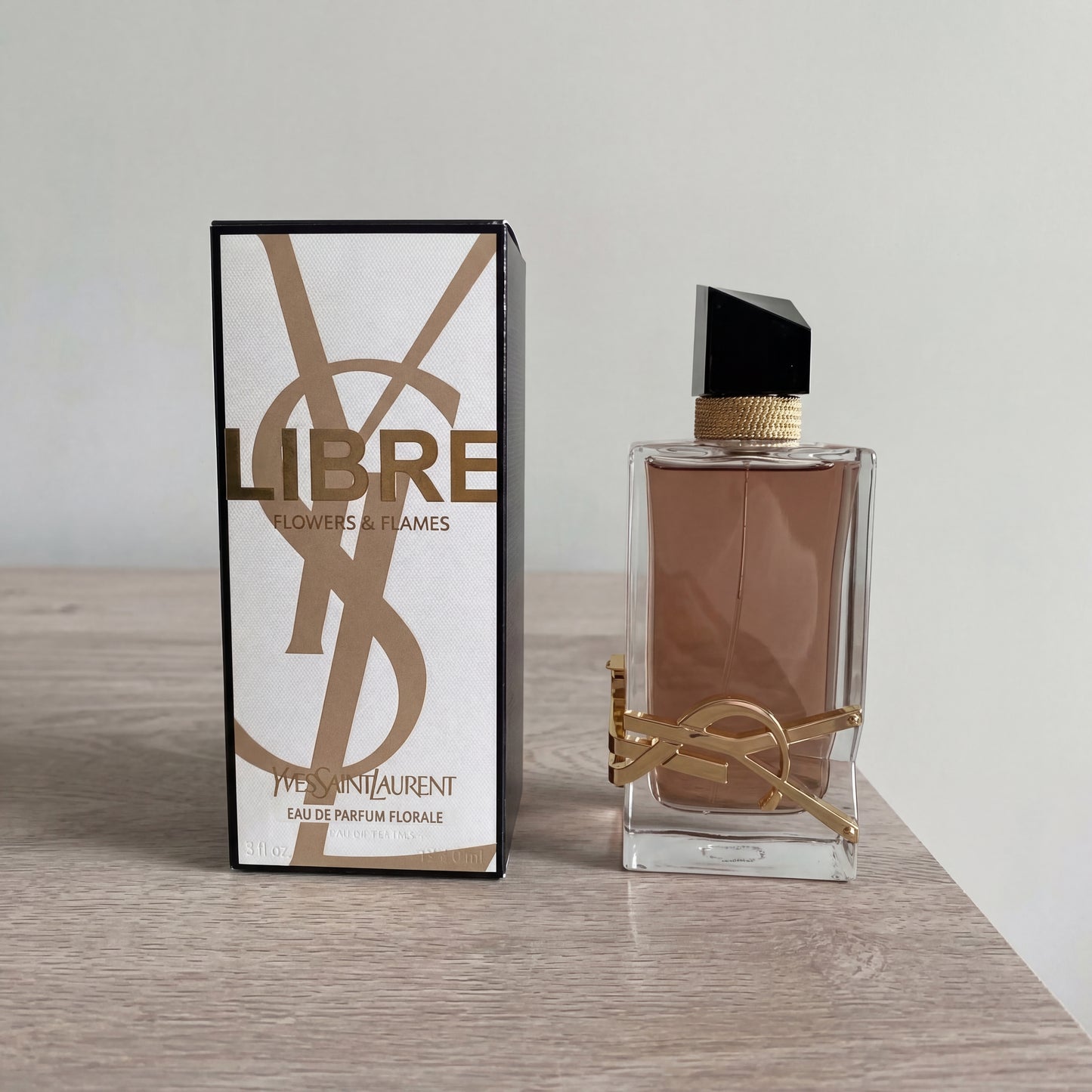 Yv*s S*intt La*rantt Lib*ee Floralee EDP