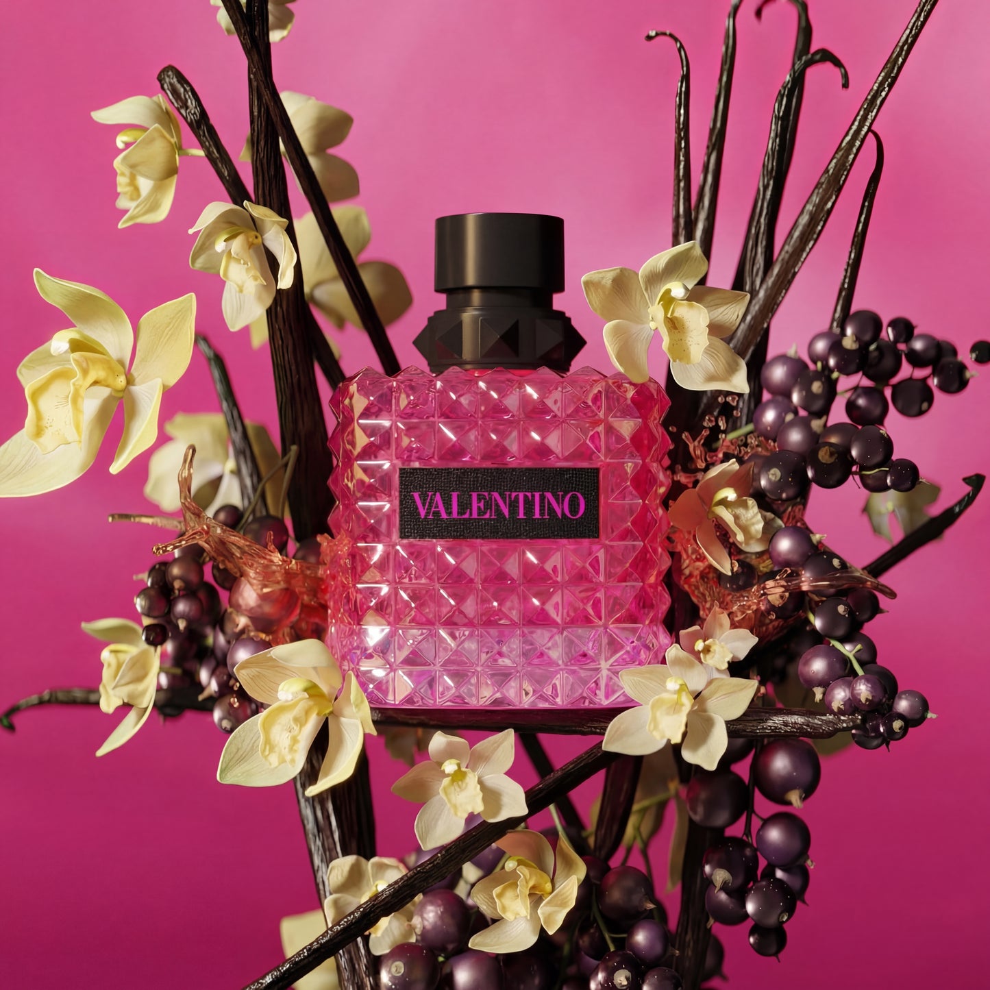 V*lentinoo born in r*ma ext*aadose parfum
